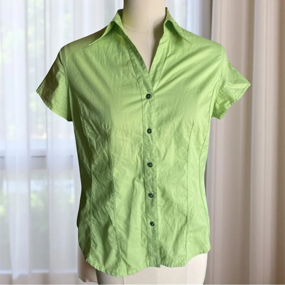 Talbots Light Green Short Sleeve Button Up Top - Picture 1 of 6